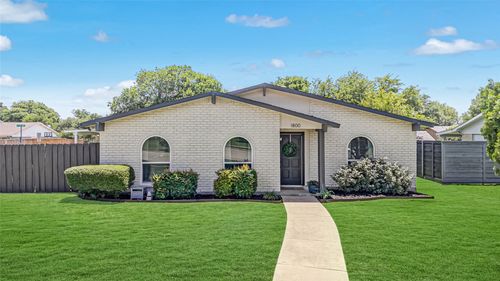 1800 Cumberland Trl, Plano, TX, 75023-3045 | Card Image