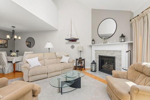 43-43 Trevor Ln, Brewster, MA, 02631-3016 | Card Image