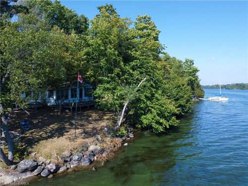 4049 Hiawatha Lane, Battersea, ON, K0H1H0 | Card Image