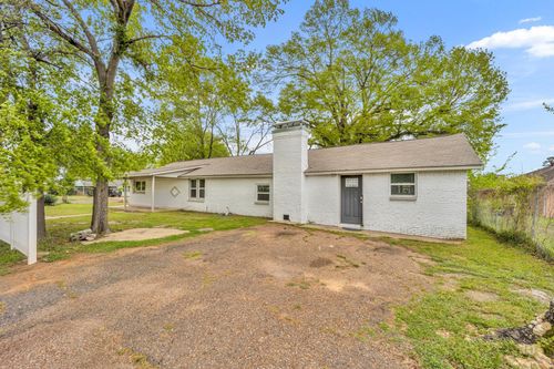 310 W Grand St, Longview, TX, 75604-4037 | Card Image