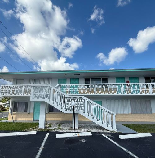 20-2102 Lake Osborne Dr, Lake Worth Beach, FL, 33461-5695 | Card Image