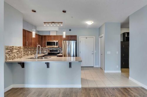 2220-604 E Lake Blvd Ne, Airdrie, AB, T4A0G6 | Card Image