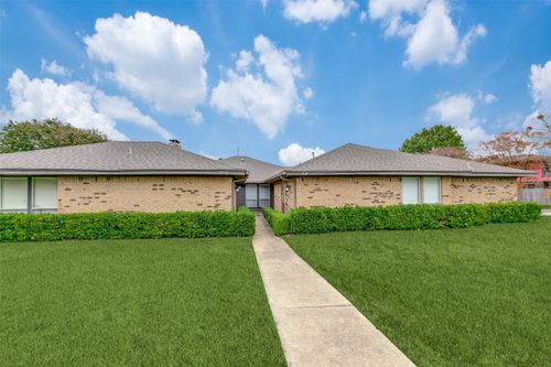 12330 Ferris Creek Ln, Dallas, TX, 75243-2965 | Card Image