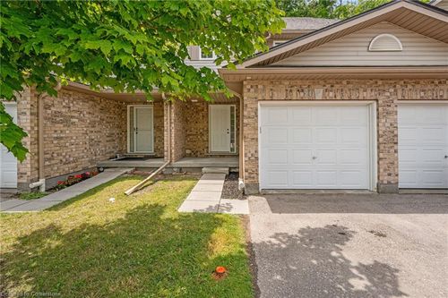 20-300 Fallowfield Dr, Kitchener, ON, N2C0A9 | Card Image