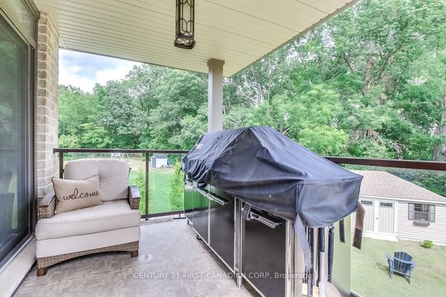 2129 Lockwood Cres, House other with 2 bedrooms, 2 bathrooms and 2 parking in Mount Brydges ON | Image 16