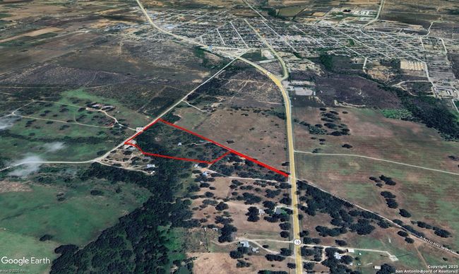7527 N State Highway 16, Home with 3 bedrooms, 2 bathrooms and null parking in Poteet TX | Image 13