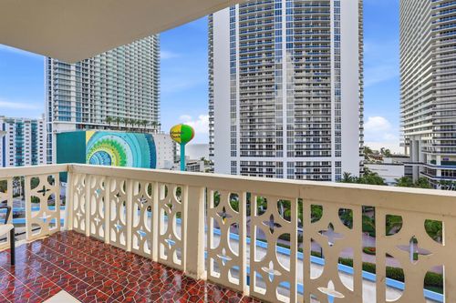 ph-1-1825 S Ocean Dr, Hallandale Beach, FL, 33009-4951 | Card Image