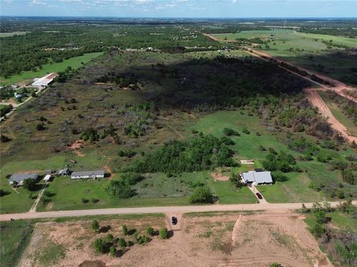 4050 E Camp Dr, Guthrie, OK, 73044-7032 | Card Image