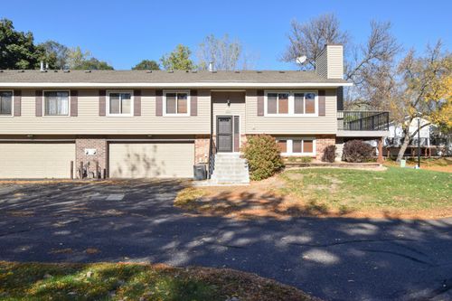 371 98th Avenue Ne, Blaine, MN, 55434 | Card Image