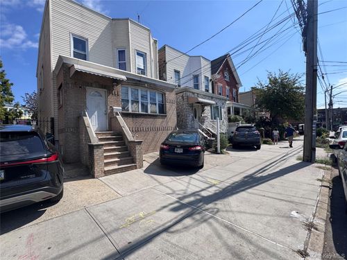 5515 69th Pl, Maspeth, NY, 11378-1829 | Card Image