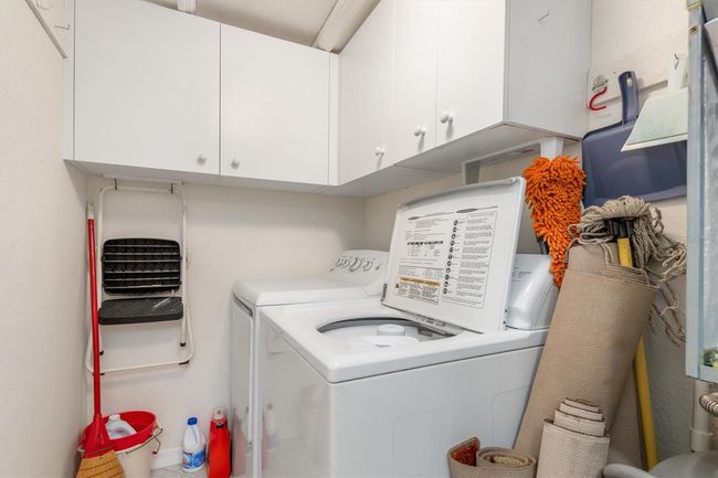 Spacious inside laundry | Image 25