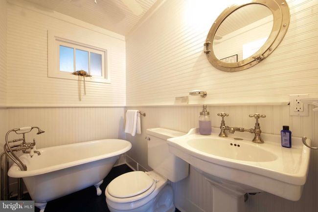 204 Coral St, House other with 5 bedrooms, 3 bathrooms and null parking in BEACH HAVEN NJ | Image 52