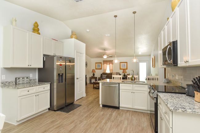 359 Mae Cato Dr, House other with 4 bedrooms, 2 bathrooms and null parking in MIDWAY FL | Image 10