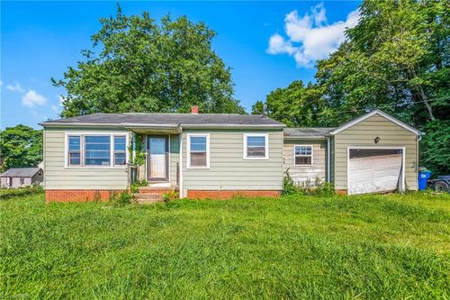 7770 Jackson St, Rural Hall, NC, 27045-9613 | Card Image