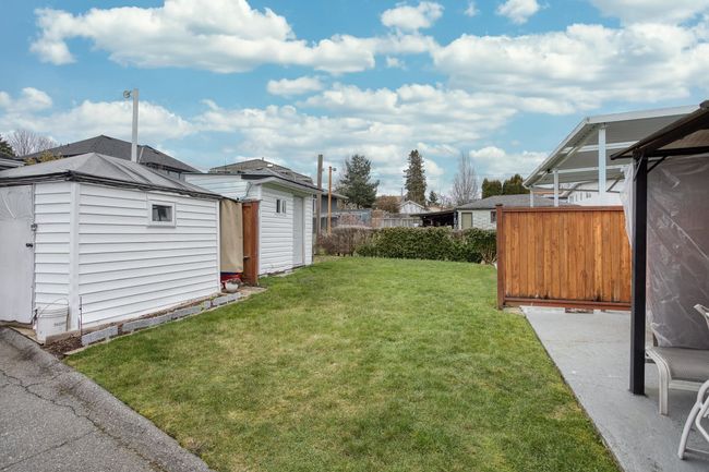 6935 Winch Street, House other with 7 bedrooms, 2 bathrooms and null parking in Burnaby BC | Image 11
