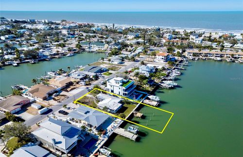 322 La Hacienda Dr, INDIAN ROCKS BEACH, FL, 33785-3715 | Card Image