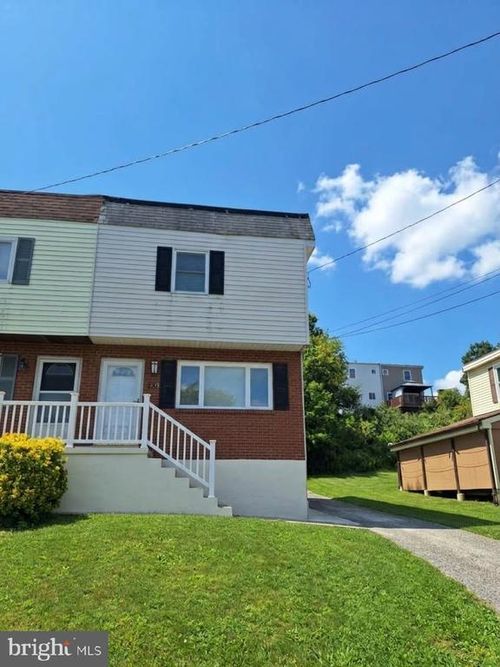 838 Erford Rd, CAMP HILL, PA, 17011-1129 | Card Image