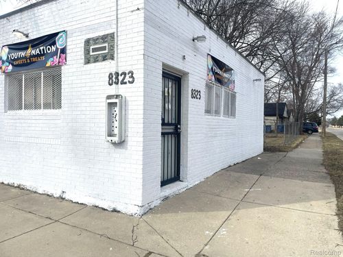 8323 Packard Ave, Warren, MI, 48089-5508 | Card Image