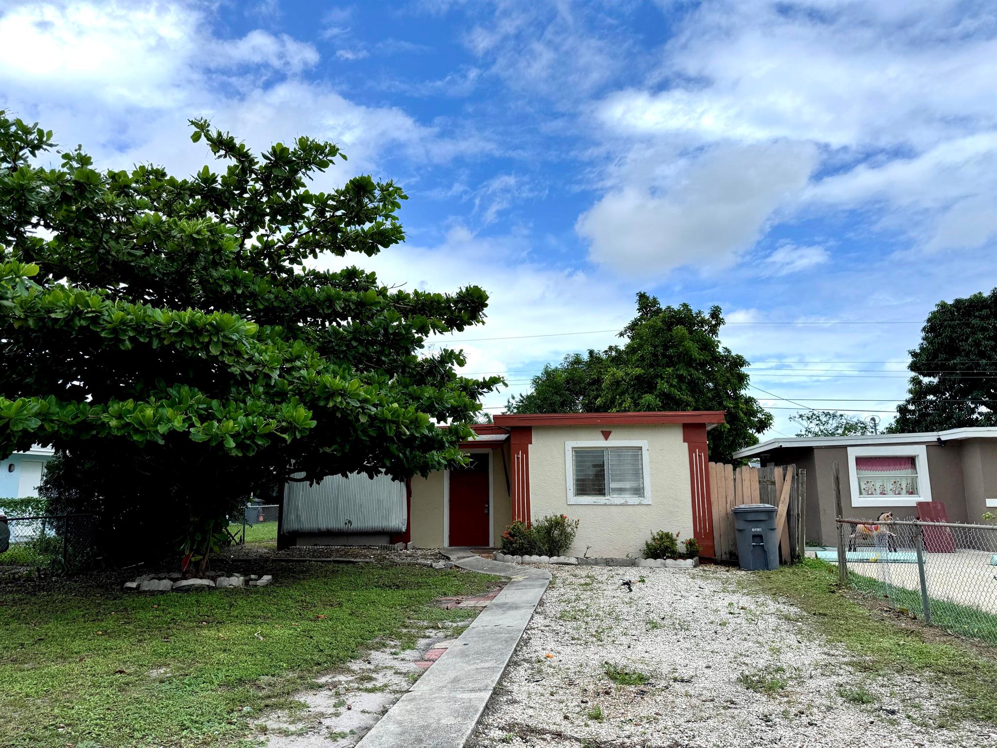 Alto Rd, Lantana, FL 33462