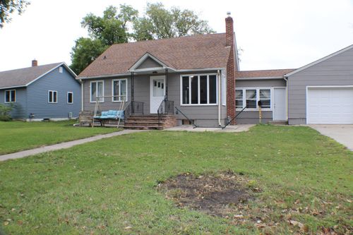 1409 Fillmore St, Alexandria, MN, 56308-2829 | Card Image