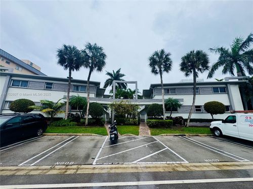 apt-3-1142 99th St, Bay Harbor Islands, FL, 33154-1761 | Card Image