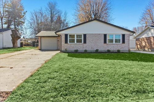 211 Dugan St, Saint Paris, OH, 43072-9404 | Card Image