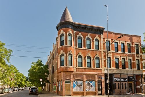 apt-2f-1044 W 18th St, Chicago, IL, 60608-4889 | Card Image