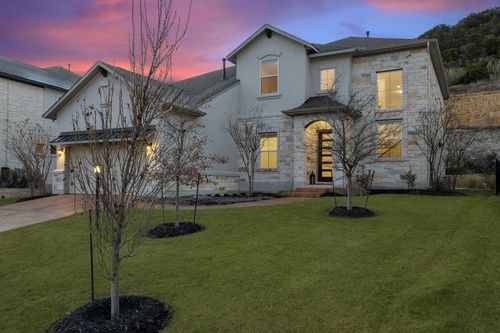 219 Baldovino Skwy, Lakeway, TX, 78738-6218 | Card Image