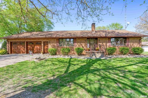213 E Oak Street, Broadwell, IL, 62634 | Card Image