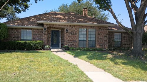 1027 Ridgeview Cir, Carrollton, TX, 75007-2703 | Card Image