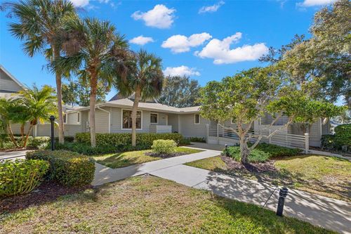 1013 Caravel Ct, TARPON SPRINGS, FL, 34689-7111 | Card Image