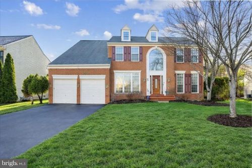 9312 Rustic Breeze Ct, BRISTOW, VA, 20136-1197 | Card Image