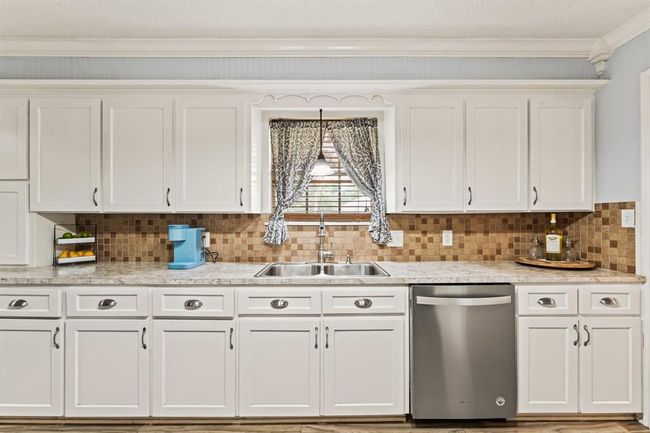 202 Tree Trunk Dr, House other with 5 bedrooms, 4 bathrooms and 2 parking in Spring TX | Image 15