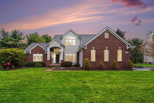 7629 Setters Pointe Dr, Brighton, MI, 48116-6704 | Card Image