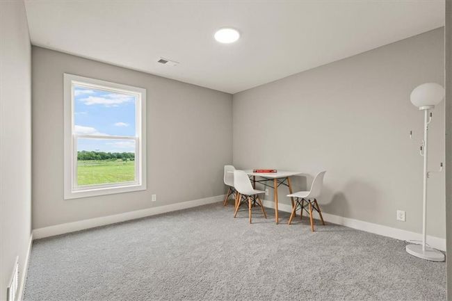 Photo is of a similar model | Image 29