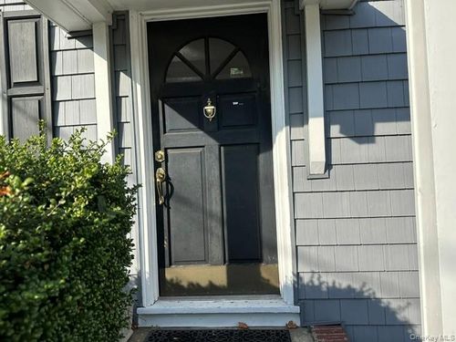 171 E Main St, Huntington, NY, 11743-2921 | Card Image