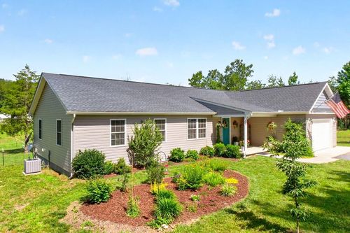 3779 S James Madison Hwy, Farmville, VA, 23901-7196 | Card Image
