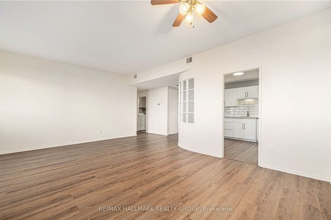 101 - 50 Emmerson Ave, Condo with 2 bedrooms, 1 bathrooms and 1 parking in Ottawa ON | Image 6