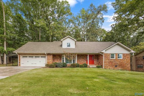 8035 Navios Dr Se, Huntsville, AL, 35802-4055 | Card Image