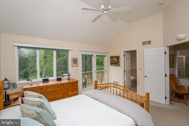 122 Rock Rd W, House other with 3 bedrooms, 3 bathrooms and null parking in Lambertville NJ | Image 50