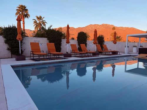 821 S Avenida Evelita, Palm Springs, CA, 92264-3408 | Card Image