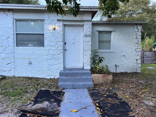 1565 Ne 141st St, North Miami, FL, 33161-3531 | Card Image