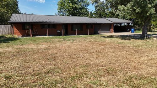 33132 Square Top Rd, Anadarko, OK, 73005-7504 | Card Image