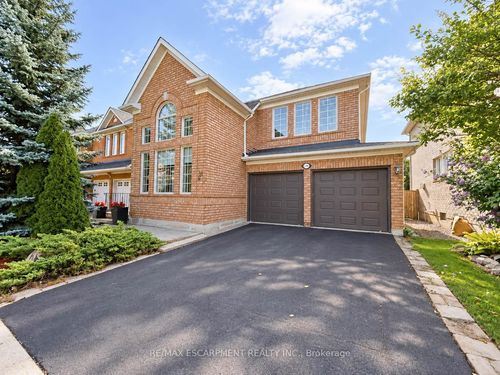 1396 Thorncrest Cres, Oakville, ON, L6M3Y9 | Card Image