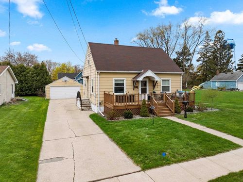 817 Elm Street, DE PERE, WI, 54115 | Card Image