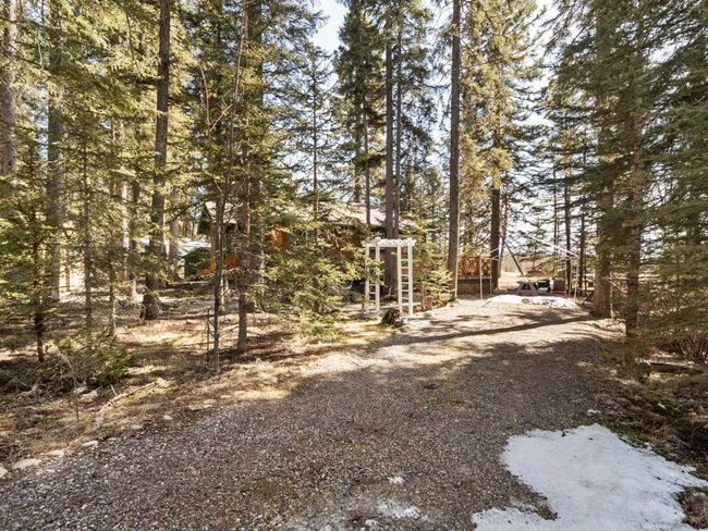 5227 Twp Rd 320 # 50, Home with 2 bedrooms, 1 bathrooms and 6 parking in Rural Mountain View County AB | Image 18