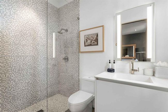 121 2 Nd Dilido Ter, House other with 5 bedrooms, 6 bathrooms and null parking in Miami Beach FL | Image 27
