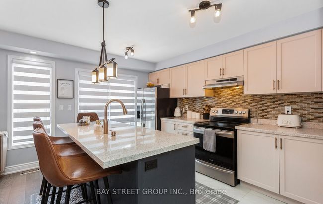 4238 Thomas Alton Blvd, House attached with 3 bedrooms, 4 bathrooms and 2 parking in Burlington ON | Image 22