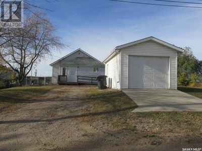 624 1 St Ave W, House other with 2 bedrooms, 1 bathrooms and null parking in Nipawin SK | Image 3