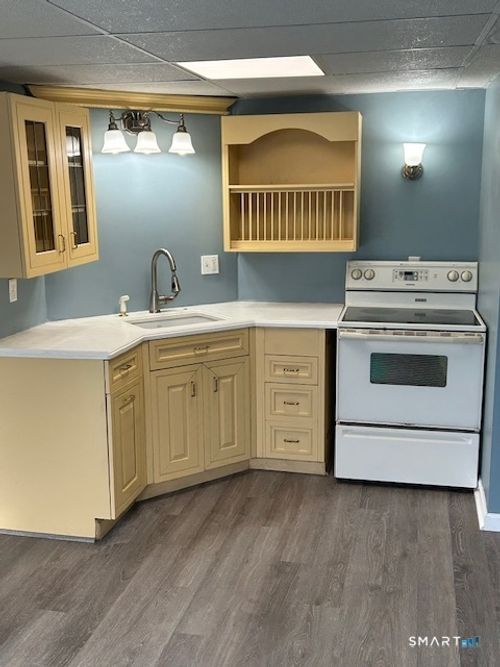 40A High St, Winsted, CT, 06098-1559 | Card Image